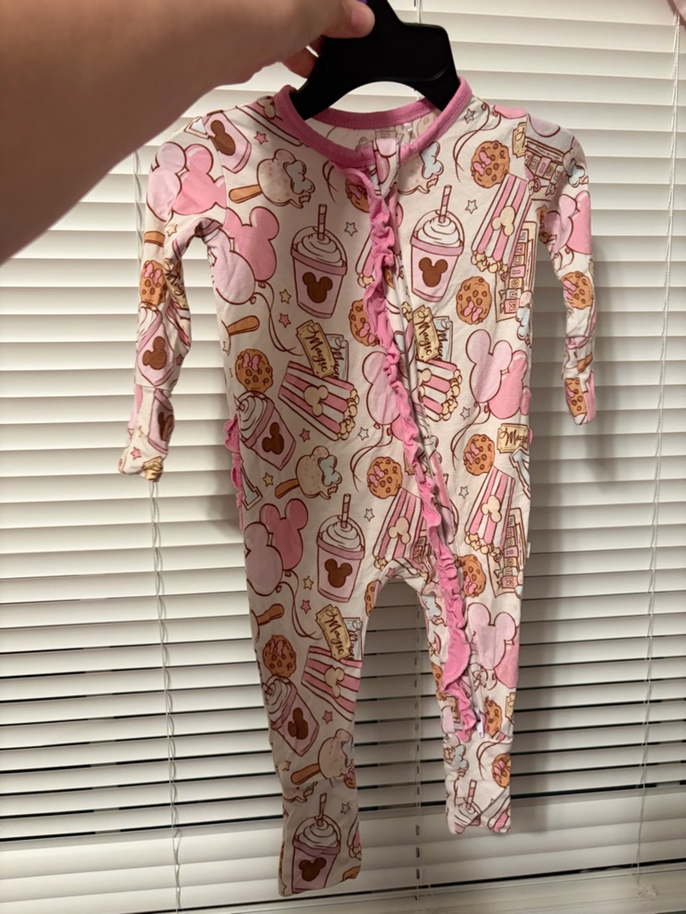 Little snuggles bamboo baby girls Disney foodie zip up bodysuit pajamas 3-6month